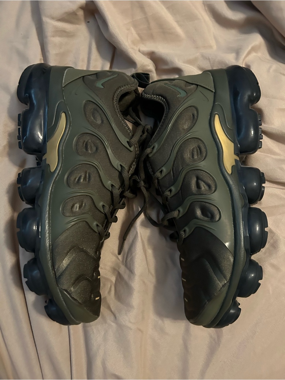 Nike Air VaporMax Plus. Khaki Green. Men’s Size 11 - Picture 3 of 8